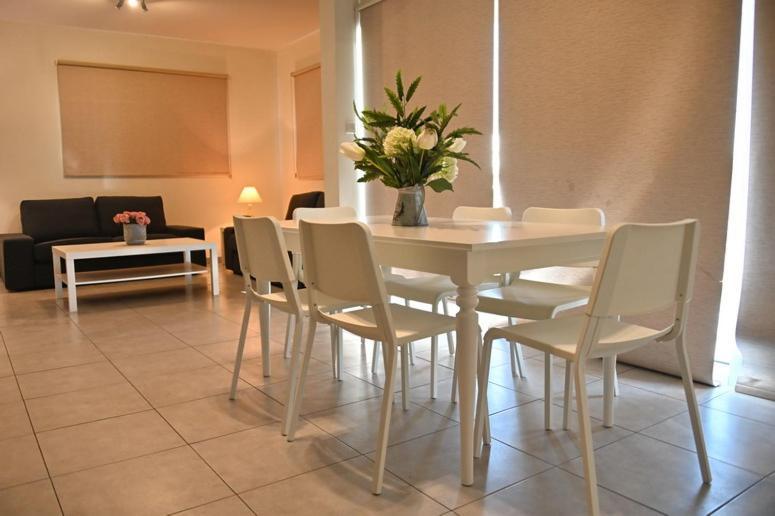 Edessis Beach House ลิมาซอล ภายนอก รูปภาพ